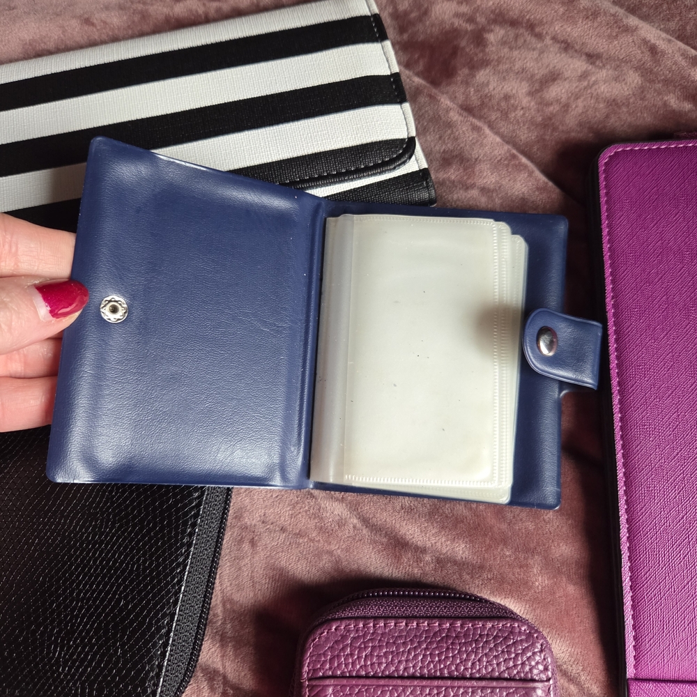 Random Lot Of Wallets! - Picture 7 of 7